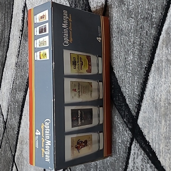 VINTAGE CAPTAIN MORGAN OFFICIAL CREW GEAR SET-OF-4  15OZ GLASSES - Picture 8 of 13